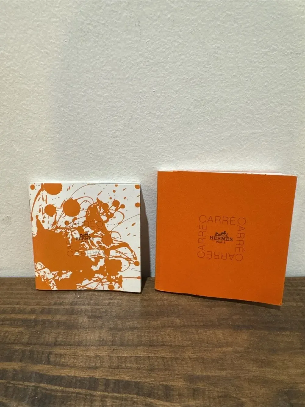 CARRE HERMES SCARF Booklet How to Tie a Scarf Softcover 2002 Book Booklet 4-1/4